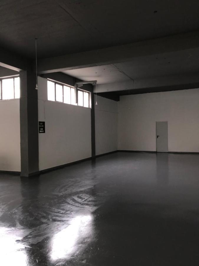 Factory דירה